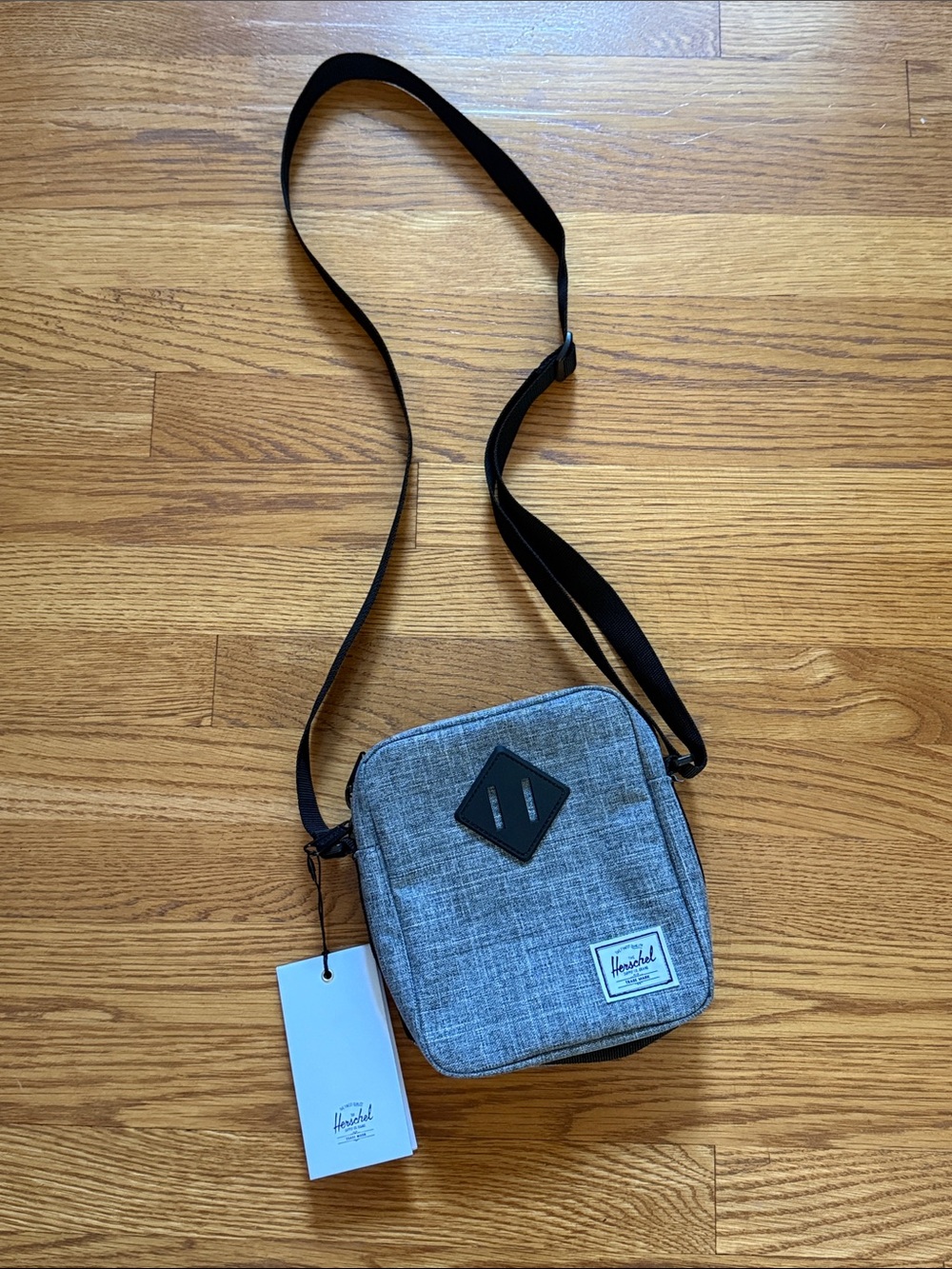 NWT Herschel Heritage Crossbody Raven Crosshatch Gray/Black Unisex